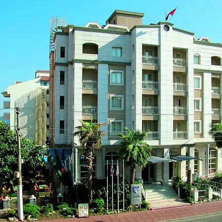 阿尔梅纳酒店