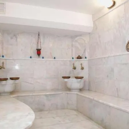 Hotel Almena