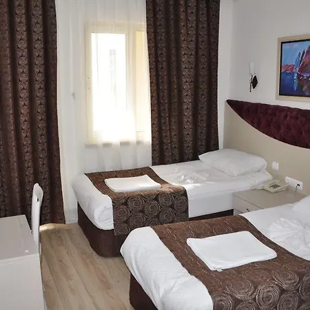 Hotel Almena 3*