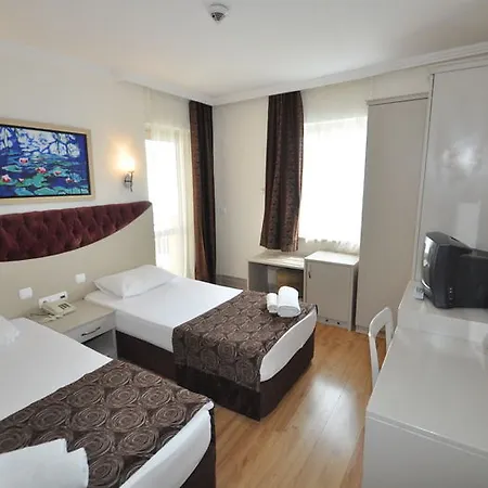 Hotel Almena 3*